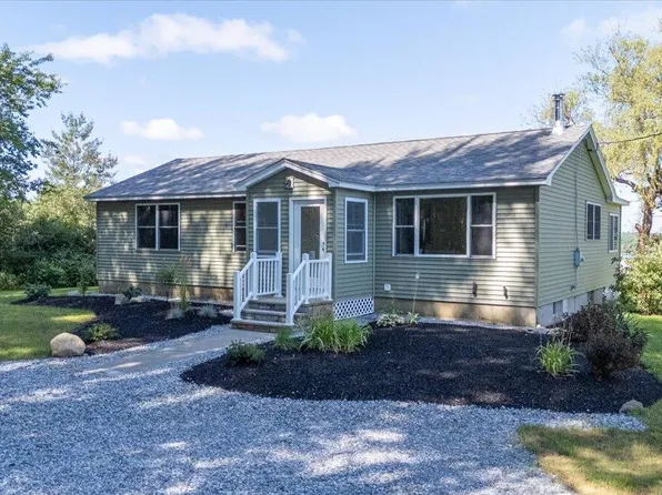 26 Donahue Drive, South Thomaston, ME 04858