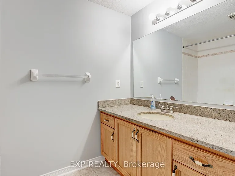 163 Daimler Dr — Photo 32