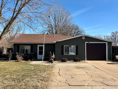 415 S Woodland Ave, Hastings, NE, 68901