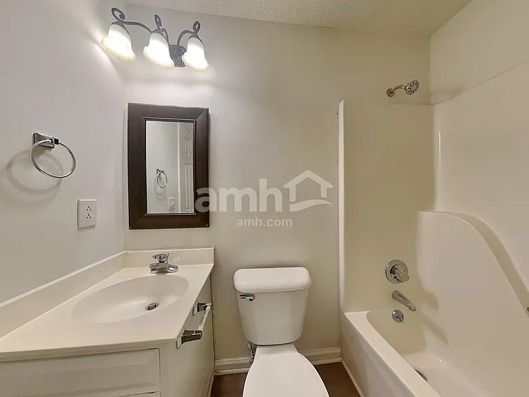2335 Fosterdale West Ln — Photo 15