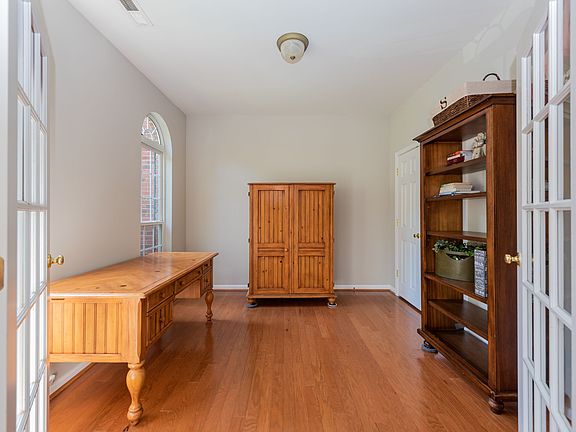 4th image of 4109 Medoc Mountain Dr
