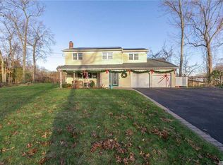 1 Miller Ave, Shoreham, NY 11786