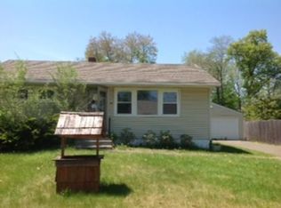 84 Fillmore St, Chicopee, MA 01020