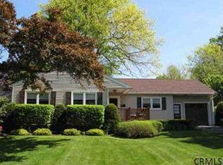 2311 Gurenson Ln, Niskayuna, NY 12309