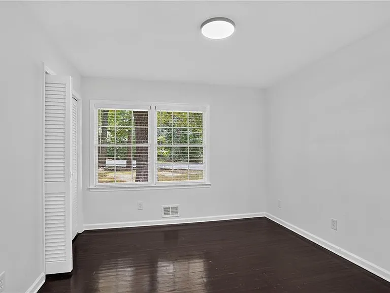 2495 Whites Mill Rd — Photo 15