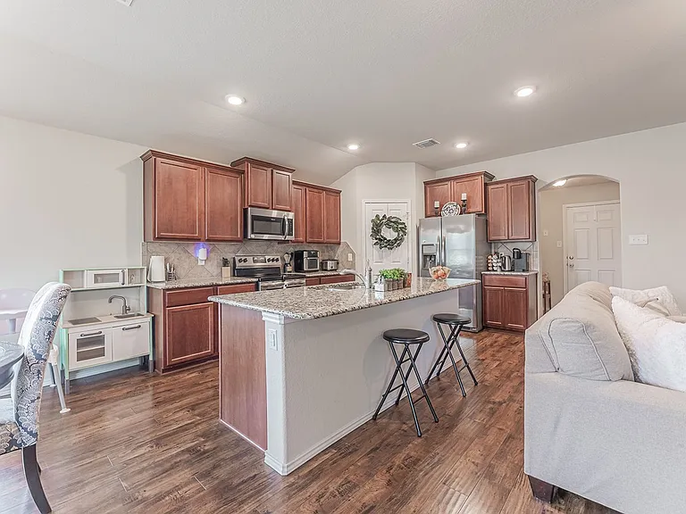 207 Christopher Dr — Photo 19