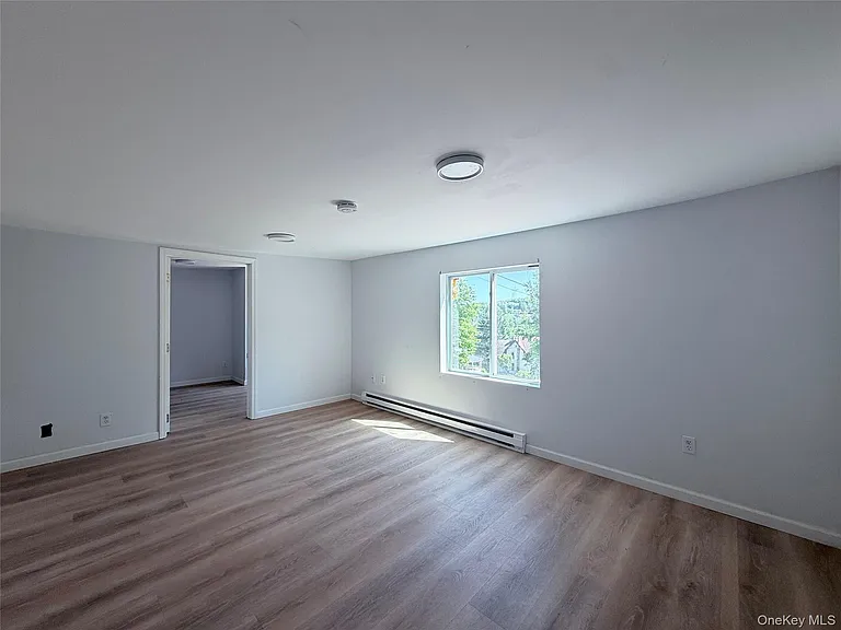 24 Grant St #7 — Photo 2