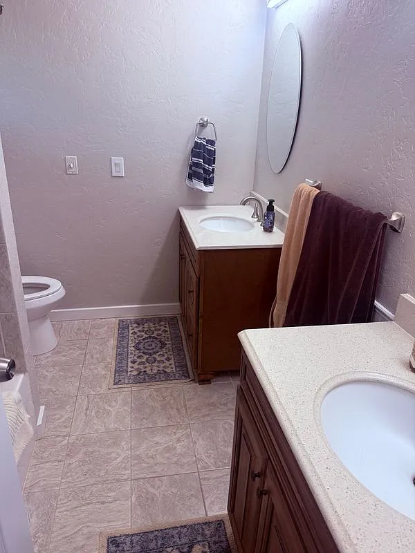 3 bed, 2.0 bath, 1920 sqft, $2,695 — Photo 2