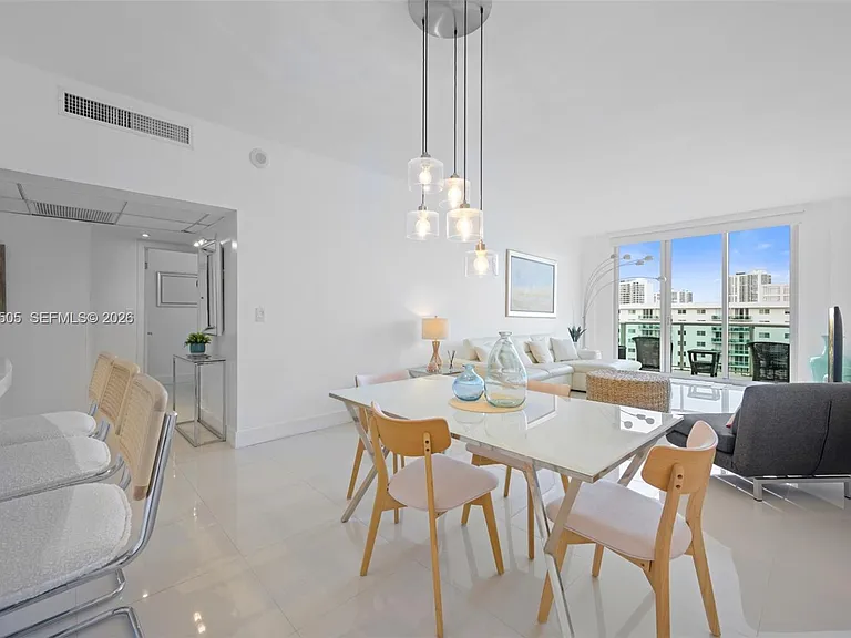 19370 Collins Ave #Penthouse 14 — Photo 5