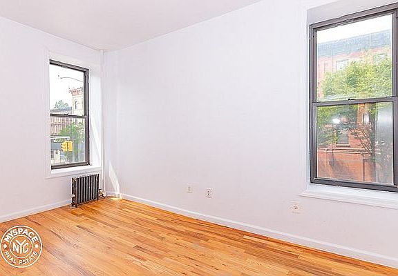 5th image of 518 Willoughby Ave #6U