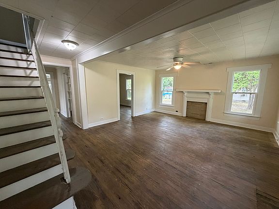 2nd image of 199 Fairgrove Rd