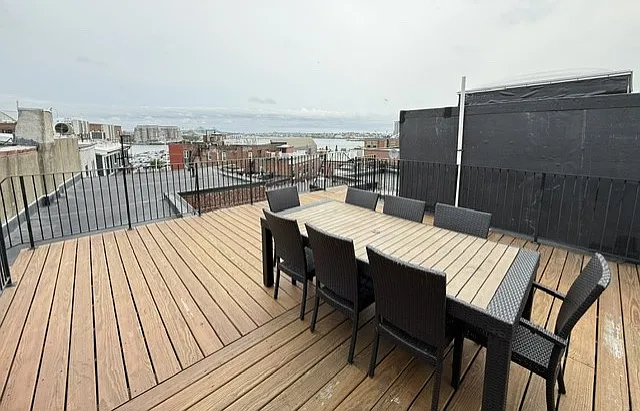 8 Battery St #4 — Photo 12