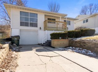 1707 12th Ave SW, Cedar Rapids, IA 52404