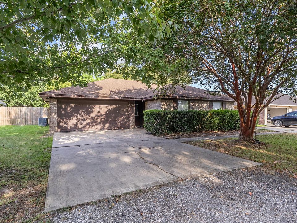 1st image of 170 Circle Dr