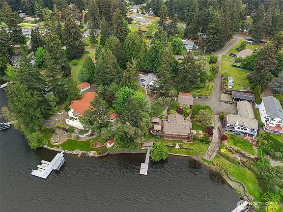 5th image of 3535 Francis Drive SE