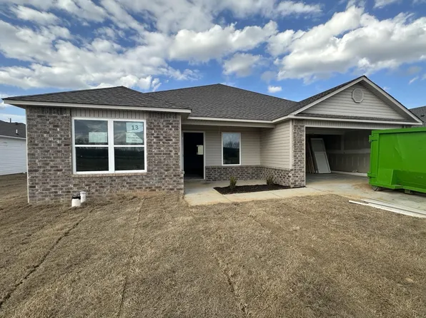 125 Powder River Dr, Beebe, AR 72012