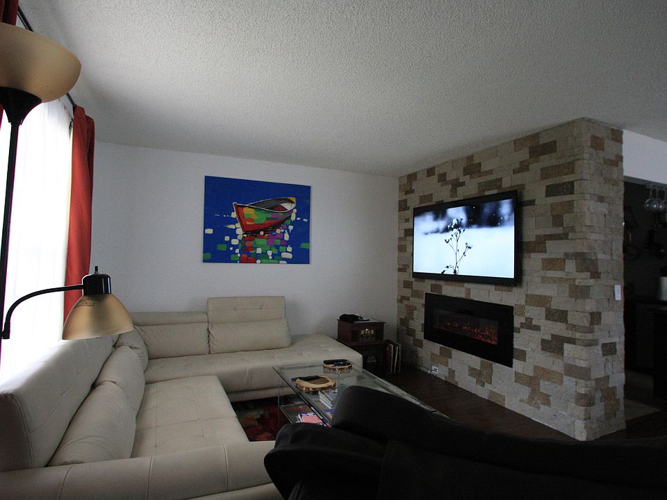 1st image of 703 Burgundy St #O