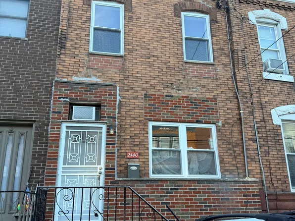 2440 S 5th St, Philadelphia, PA 19148