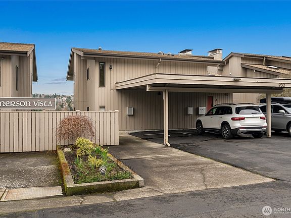 2nd image of 924 W Emerson Street #932A