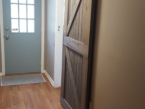 hallway to backdoor