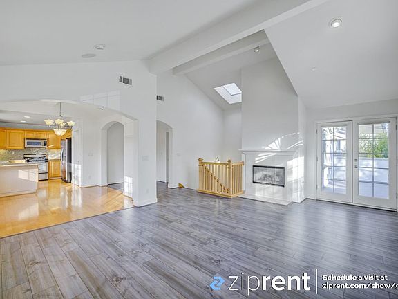 2nd image of 2417 Grant Ave