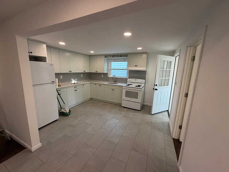 135 N Bishop Ave