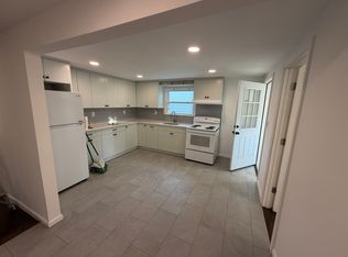 135 N Bishop Ave, Bridgeport, CT 06610