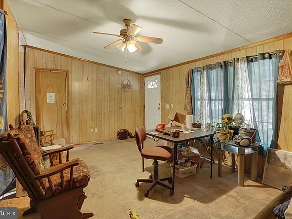 3rd image of 411 Mountain View Rd