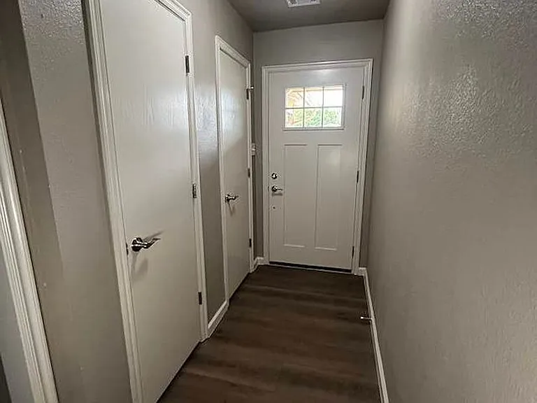 3205 SE Coachman Pl — Photo 18