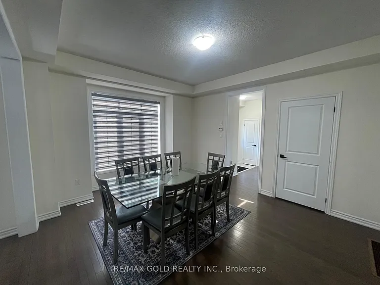 537 Veterans Dr — Photo 28