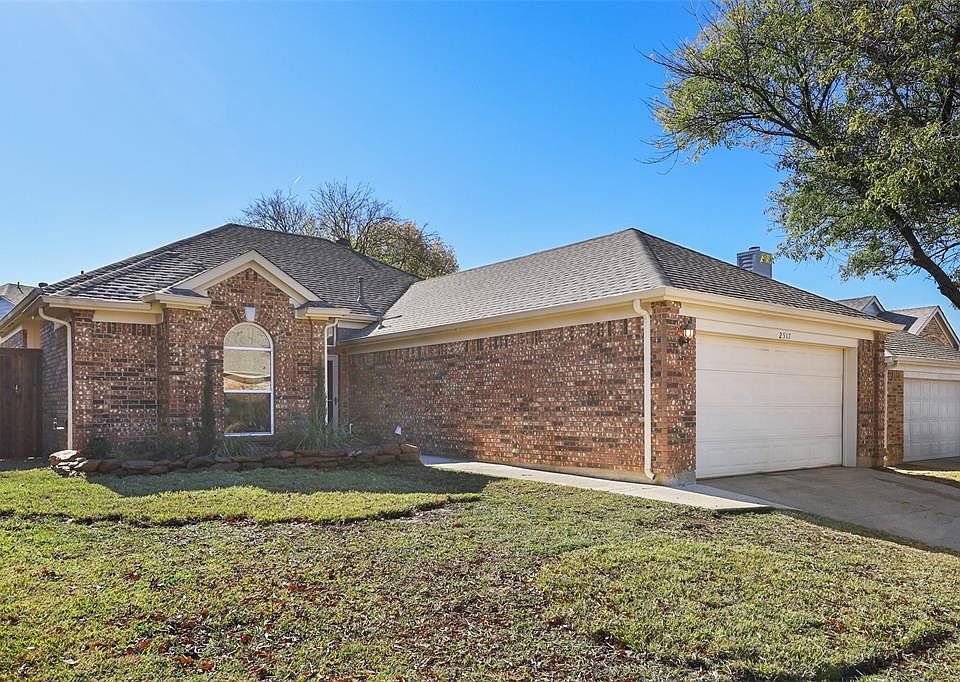 1st image of 2517 Stone Bridge Dr