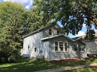236 Broad St, Menasha, WI 54952