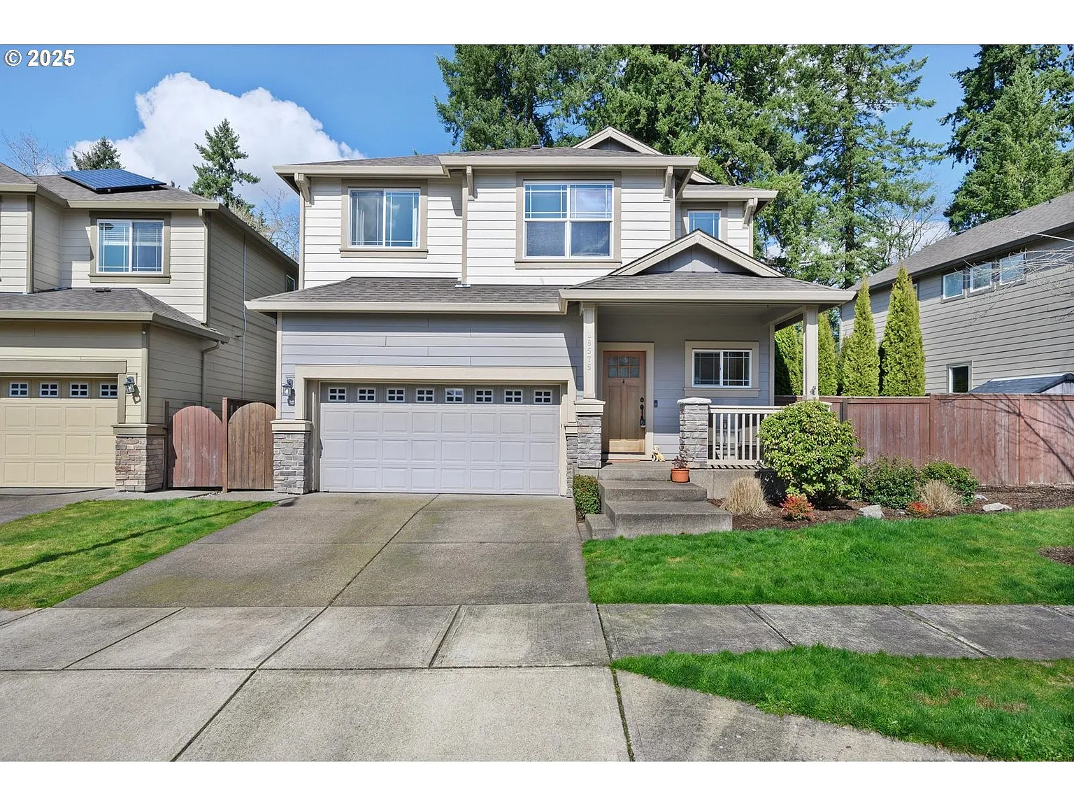 28575 Greenway Dr photo 1