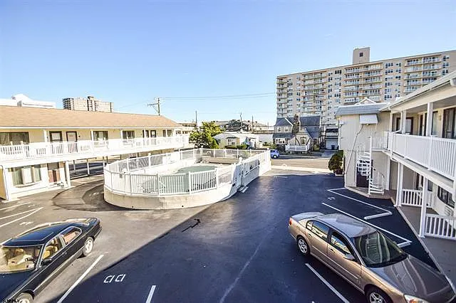 9401 Pacific Ave #8