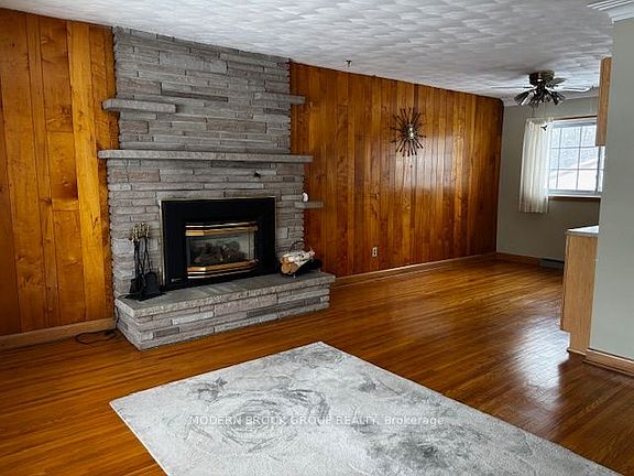 3rd image of 1190 County Road 2 Rd