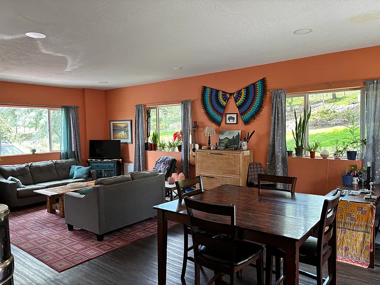 2750 Terrace Dr #1/2 — Photo 4