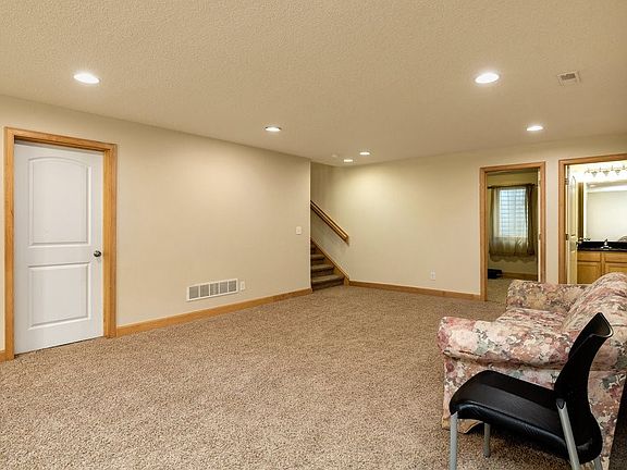 4th image of 1580 SE Heritage Dr
