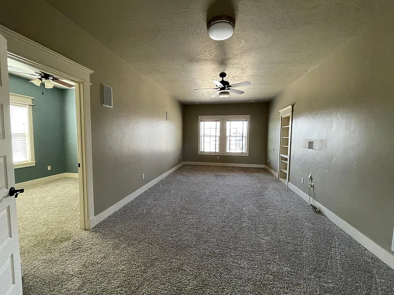 644 N Senora Way — Photo 33