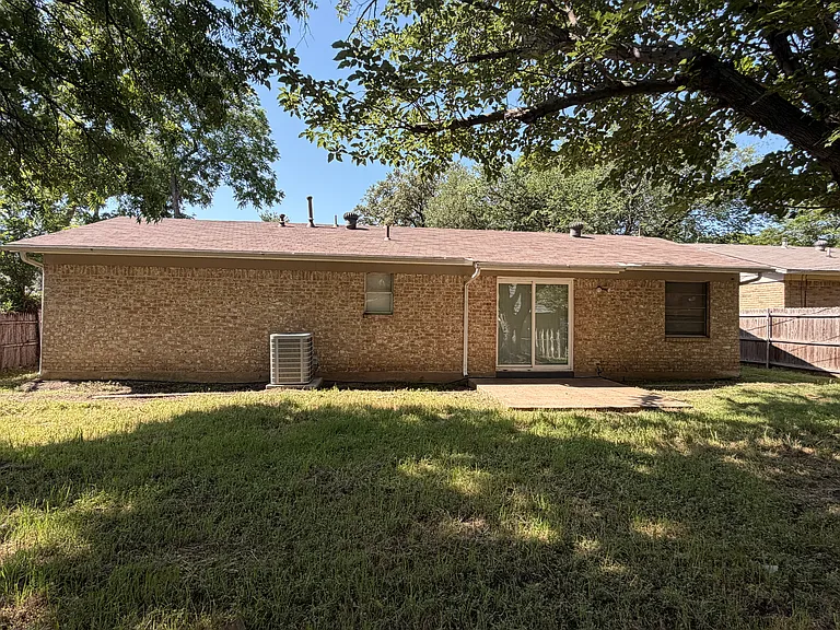 7425 Van Natta Ln — Photo 23