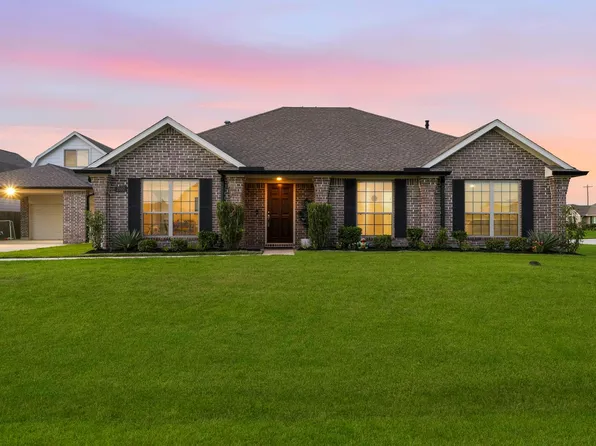 2102 Wikiup St, Dickinson, TX 77539