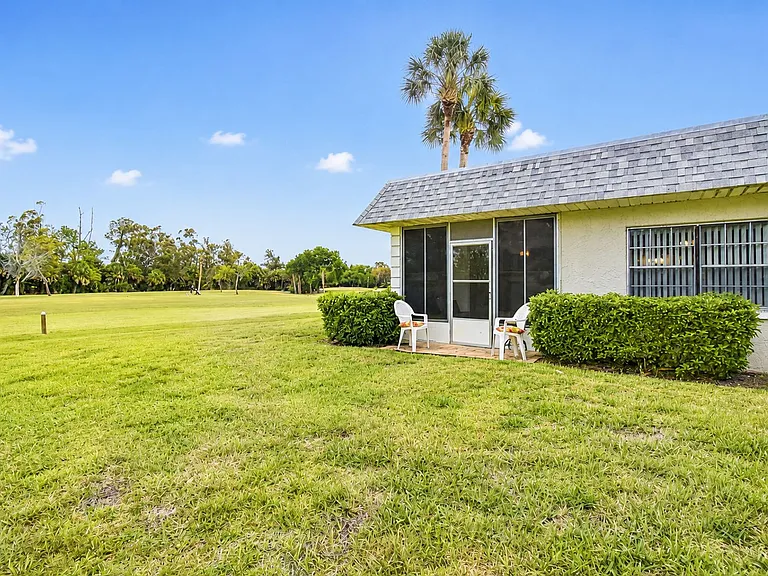 3683 Trophy Blvd — Photo 18