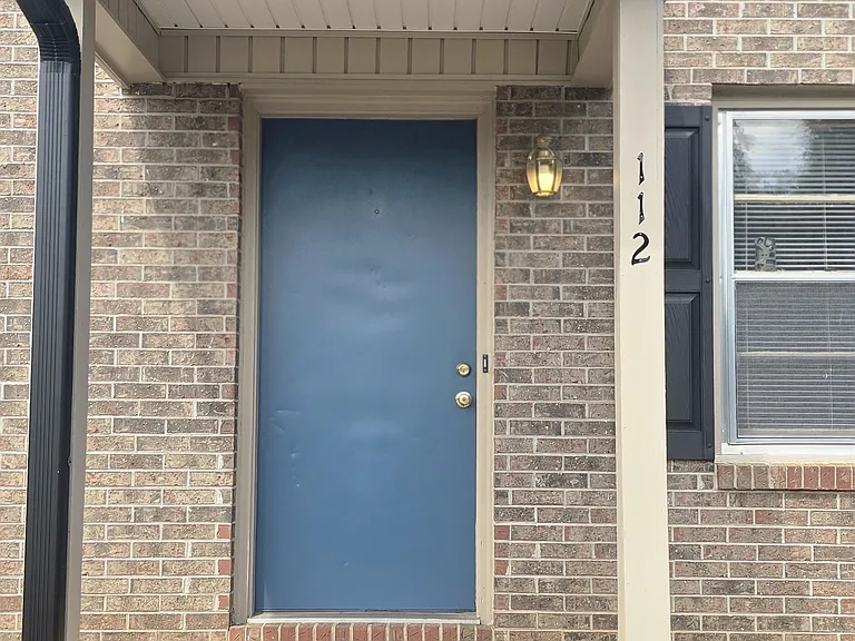 112 Meade St — Photo 5