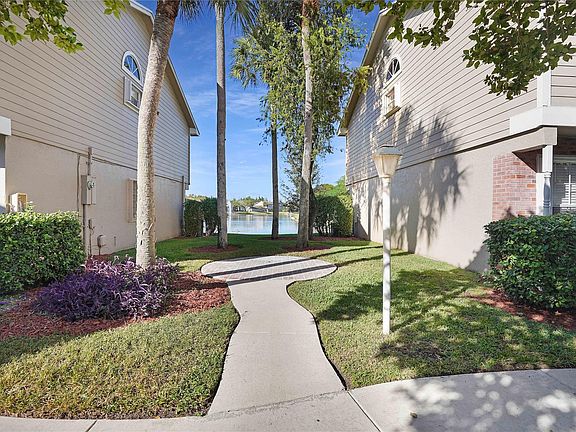 5th image of 12133 NW 36th Place