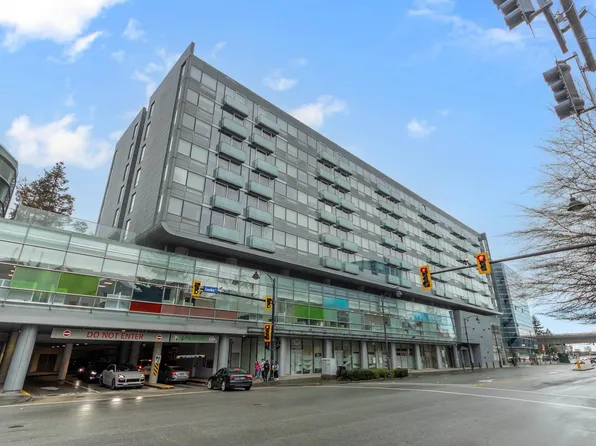 8080 Cambie Rd #823, Richmond, BC V6X 0C1