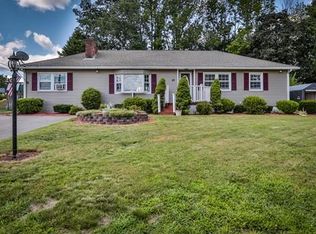 27 Dennis Dr, Salem, NH 03079