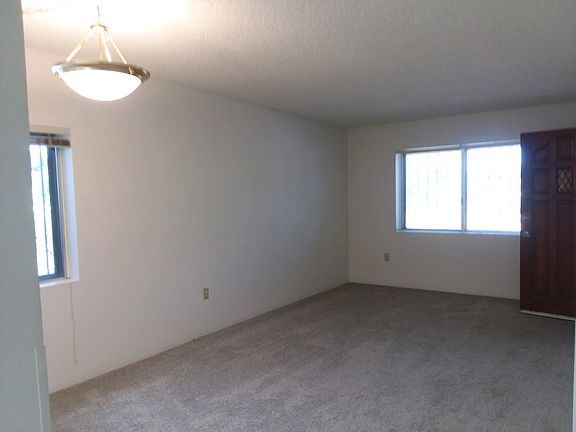 Liv Room X window, New Paint