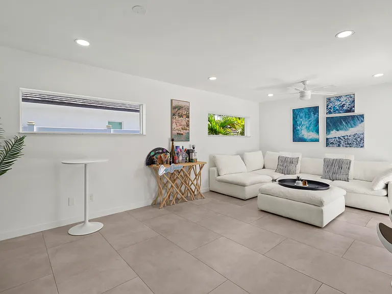 21303 NE 18th Pl — Photo 10
