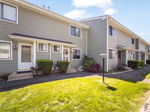 344 Monticello Dr #344, Branford, CT 06405