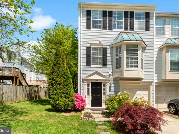 1500 Ashburnham Dr, Crofton, MD 21114