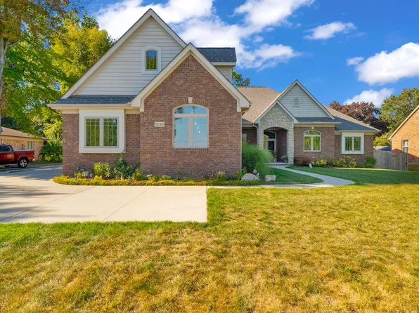 50341 Jefferson Ave, Chesterfield, MI 48047